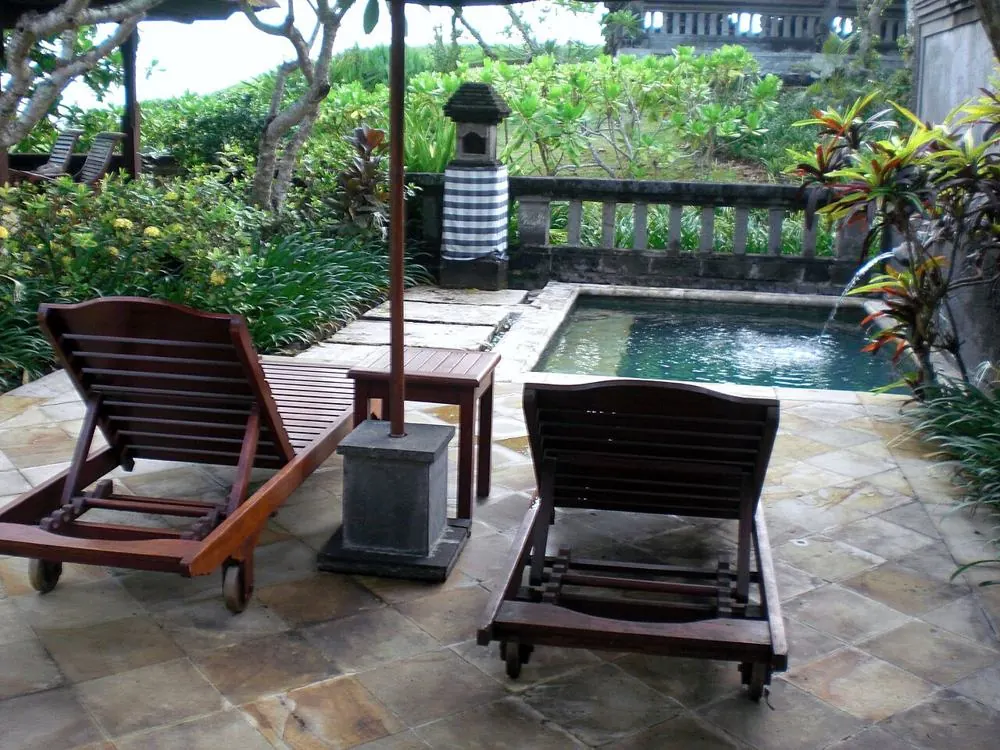 Terrasse et bassin privé
