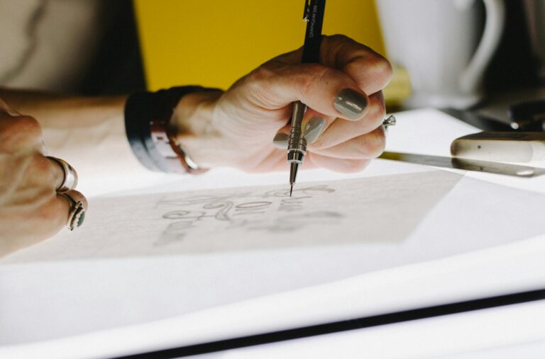Logo créé par intelligence artificielle : bonne ou mauvaise idée pour votre entreprise ?