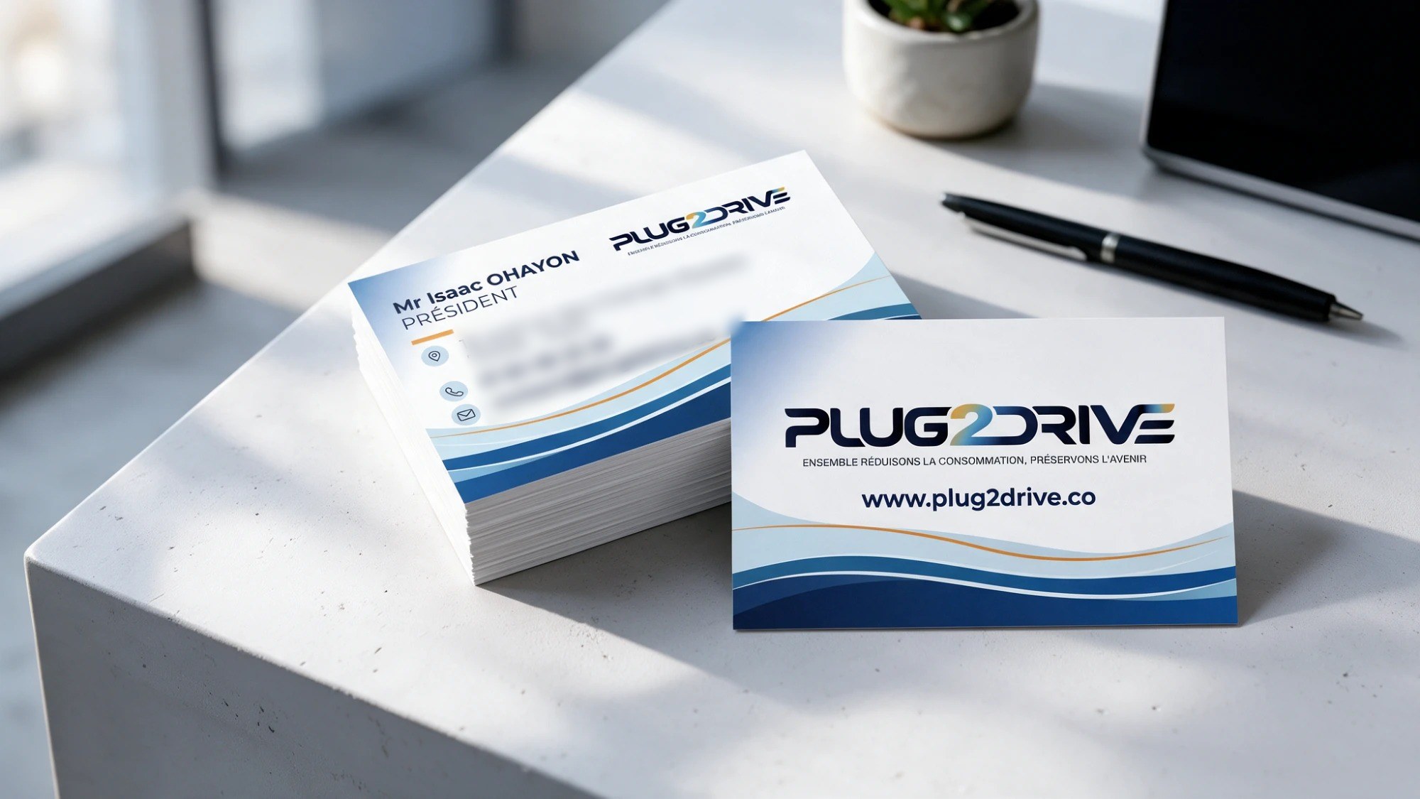 Cartes de visite Plug2Drive imprimées, recto et verso